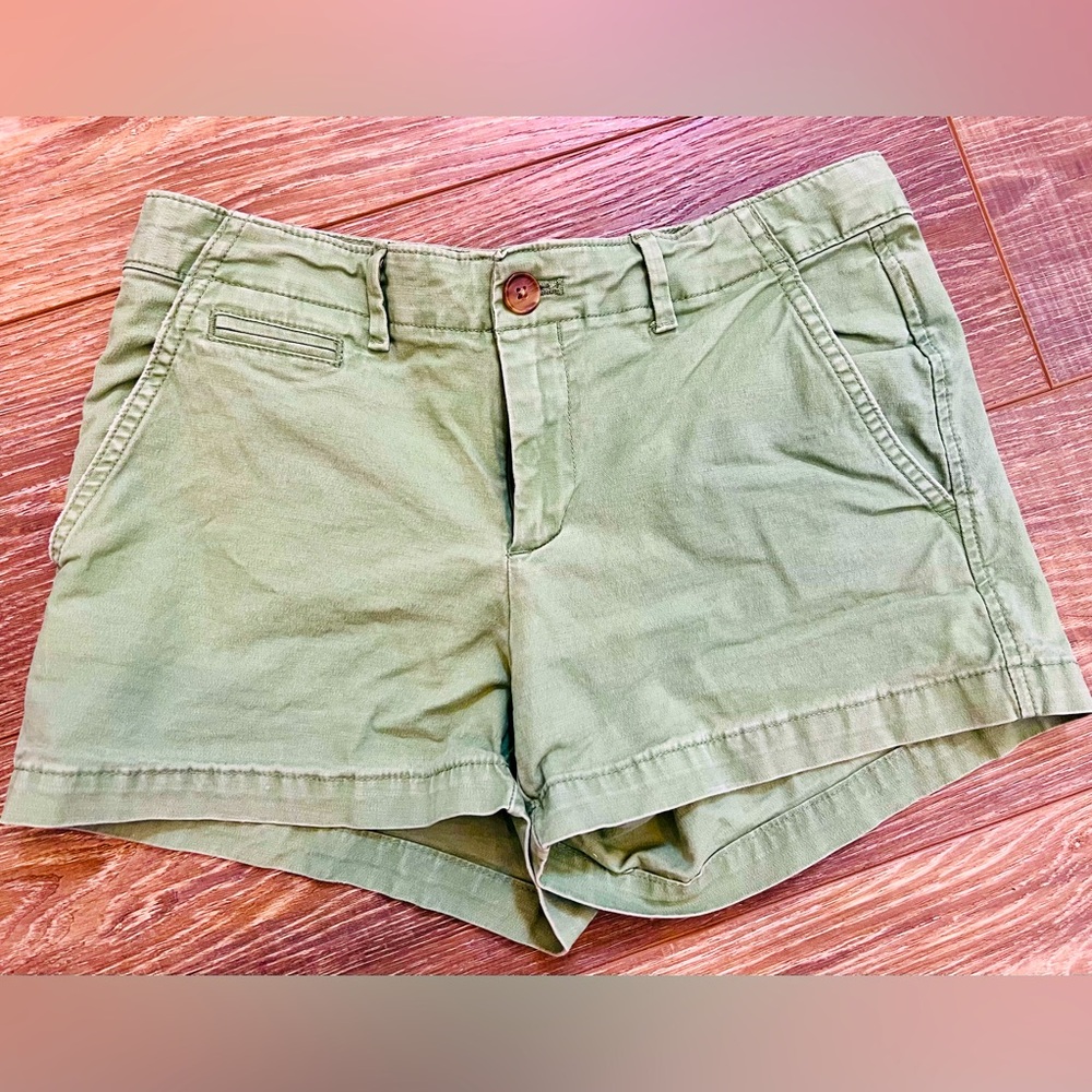 GAP Green Shorts with Classic Cut